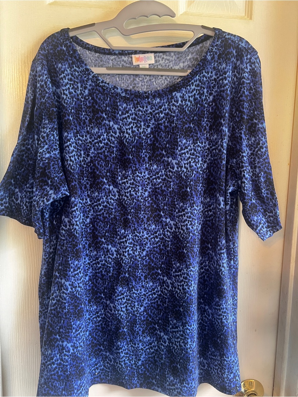 LuLaRoe Blue Animal Print Gigi Tee